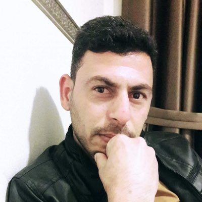 SabahSs921654's profile picture. دائمآ
هناك لحظة جميلة 
وحب جميل ولقاء قصير 
يبقى في القلب ولا يمسح من الذاكرة 
بعض تفاصيل الحياة