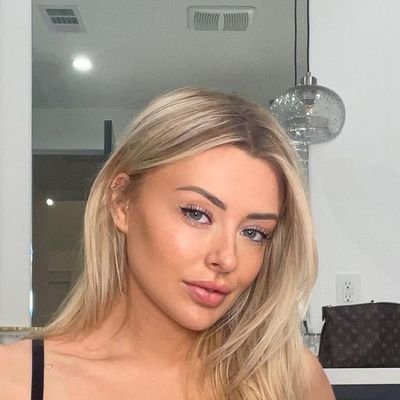 I am woman who is looking for the perfect man who will be with me forever 🌹