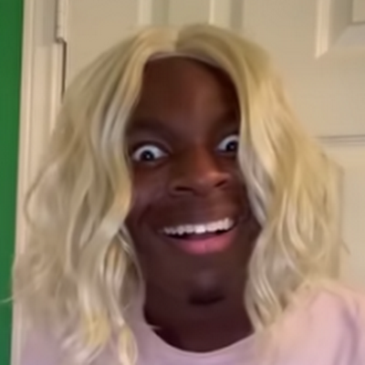 AdelynaMer81798's profile picture. 