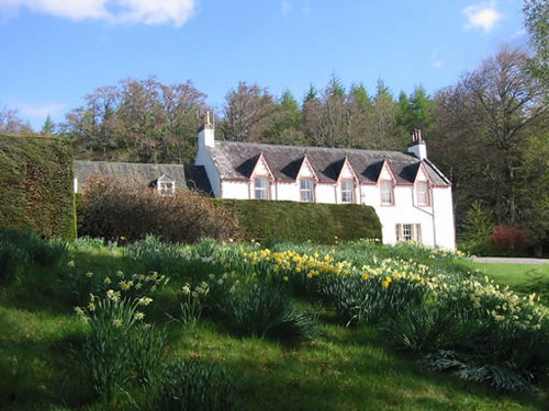 Situated on 4 miles of the River Carron, Braelangwell Lodge offers some of the best salmon and sea trout fishing in Scotland with a superb highland lodge.