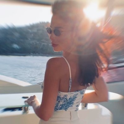 Family happiness👫golf🏌️♀️travel✈️cooking🍳exercising🧘♀️. California architect 🌴 single mom, big dreams 💭 redesigning my life one blueprint at a time 📐