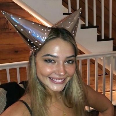 pppleaser_'s profile picture. 