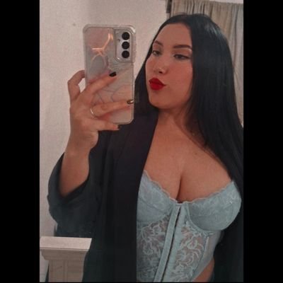 ItzeelCasasm's profile picture. ig: Itzeel_casas