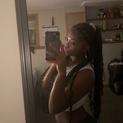 riana2121_'s profile picture. jus 4 fun