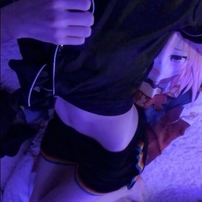 Shiniiscute's profile picture. my"other account“ main-  @femboixd WHALECOME 🐳 Joni - i like cats