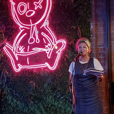 I'm @feetpetiteperson on insta-thingy
@LiteratureWales Representing Wales 24-25
Debut Poetry Pamphlet A Walk With Scissors @InfinityBooksUK
Newport Stanza Poet
