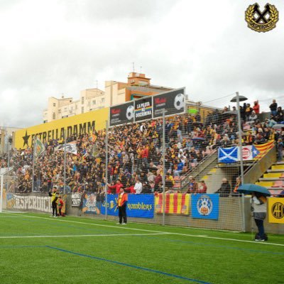 SOCI 164 de la UE SANT ANDREU ❤💛 PENYA LA FUMEROLA 2009💙 123 CONGRÈS💛🖤