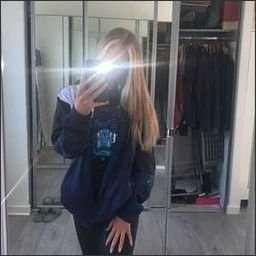 TithervUUsZP's profile picture. 
