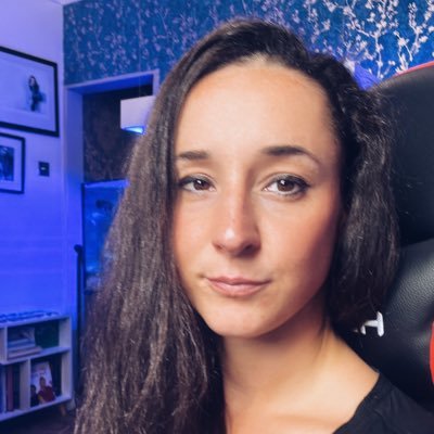 IlsegretodiDora's profile picture. The purpose of life isnt to be happy. It is to be useful, honorable, compassionate, to have it make some difference that you have lived & lived well.R.W.Emerson