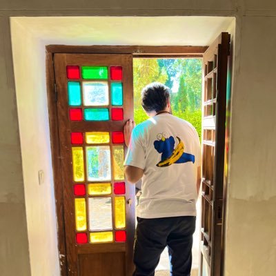 Hamiidresaa's profile picture. وَ يَقُولُونَ إِنَّهُ لَمَجْنُونٌ