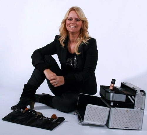 MOOIevents1's profile picture. Make-up Artist | tienerparties | vrijgezellenfeest | bedrijfsfeesten | workshops | bruidsmake-up | mobiele fotostudio | fotoshoot | ondernemer| trends |