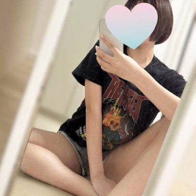 興味のあるお兄さんにいいねしてます♡ 恋愛相手受け付け中❤ 一旦メッセで待ってるよ