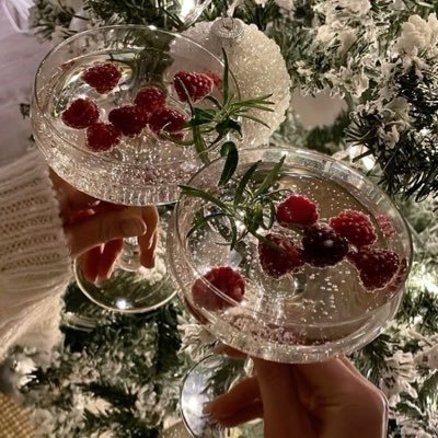 your safe place on X: all things Christmas ❄️❤️🎄☃️