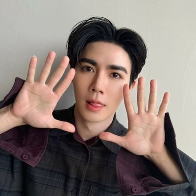 Fan Account ❤️ @zee_pruk @CwrNew
แอคนี้คีพคู่ค่ะ แค่ซีนิวเท่านั้น ปล. ถ้าไทม์ไลน์ไปด้วยกันไม่ได้ บล็อคหรืออันฟอลไปเลยนะคะ🙏 #Zunshine #NanaNu #ซนซน