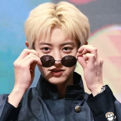 loeyelhun's profile picture. PCY  • JWW | EXO-L • Carat | 9 • 13