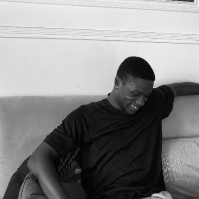 Worry too much about the past and future, and you'll lose track of the gift you have now. Live in the present💪🏾