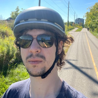 Cities, justice, tech. Immigrant. 🇨🇦⬅️🇺🇸⬅️Ru. Staff eng (on break). he/him. Find me @ https://t.co/DZnZO1N6Nk