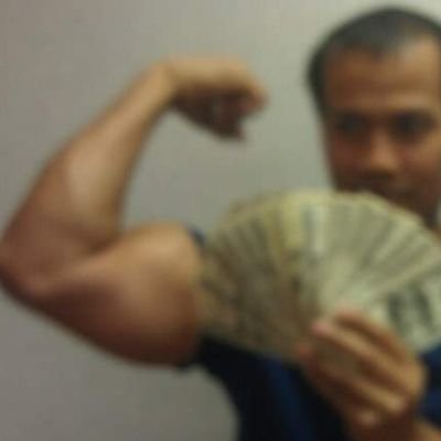 YellowHITLIST's profile picture. 