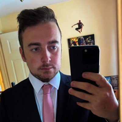OG Youtuber! I Tweet ALOT about Leeds United #LUFC .. - Business Email - Rossi-Business@hotmail.co.uk .. @MarieBickers ❤️