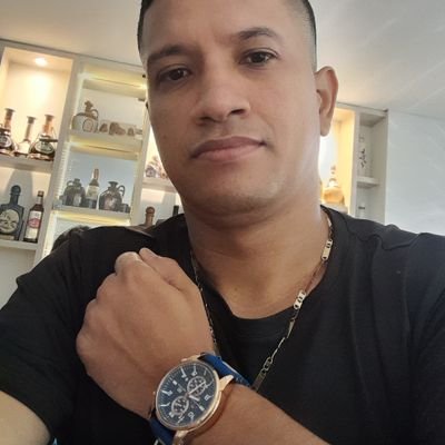 danielv61272569's profile picture. Antiuribista.....de pura Cepa .....hpta