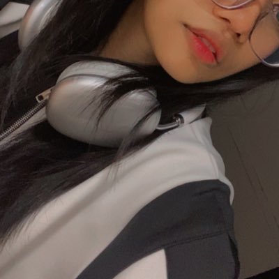 wavetosunrise's profile picture. คิม