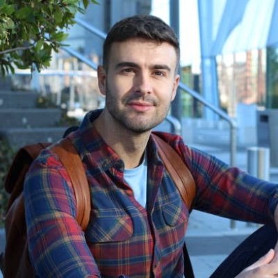 Eğer korkarak yaşıyorsan, sadece hayatı seyredenlerden biri olarak kalırsın.