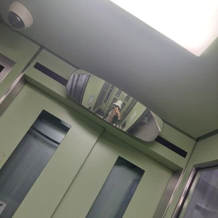 ueyok0629's profile picture. 新たな推しが増えてしんどい(ポジティブに)。
腐った３０オーバー。愚痴もデイリーも吐くので苦手な方はターン。
身内も無視して呟くので、無理な方は病んでんなーこいつと、思ってほしい。
認証欲求高めうざめ。