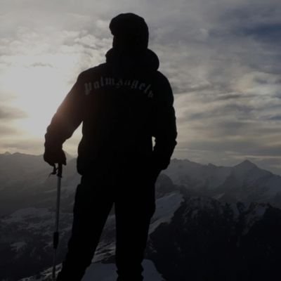 harsh_3671's profile picture. friendship with nature 😇