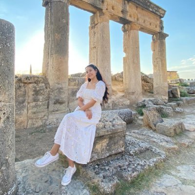 yaseminacet7's profile picture. 