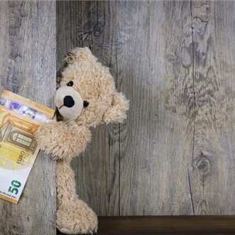 お金に愛される秘訣や副業情報など紹介中。自身がお金に苦労したのでお金に困っている方の力になれればと思い、少額ですが現金プレゼント企画を実施中♬ 支援中⇒ https://t.co/7leu25DWOl
