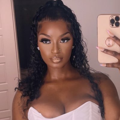 aminaaking's profile picture. Naaijadoll 🤍