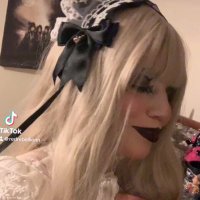 amira (@redrebellionnn) Twitter profile photo