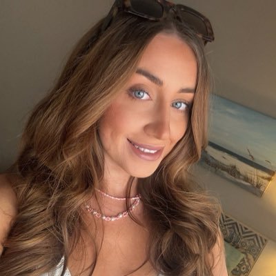 lucynewell222's profile picture. 24 🏴󠁧󠁢󠁷󠁬󠁳󠁿