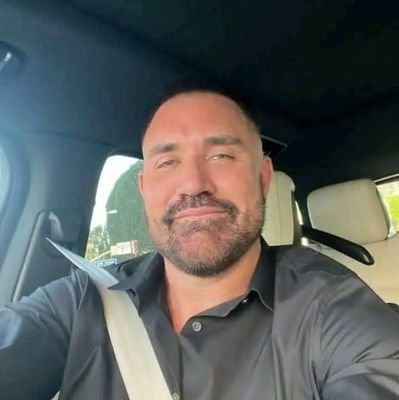 AndrewBald98764's profile picture. Proud To Serve ⚓🇱🇷