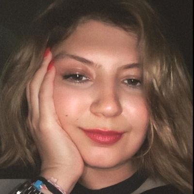 ezgiiaslaan's profile picture. 