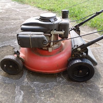 csedr9's profile picture. 