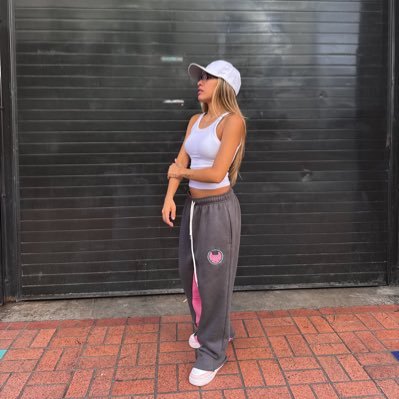 alondrisaa's profile picture. intento de streamer 🇵🇷