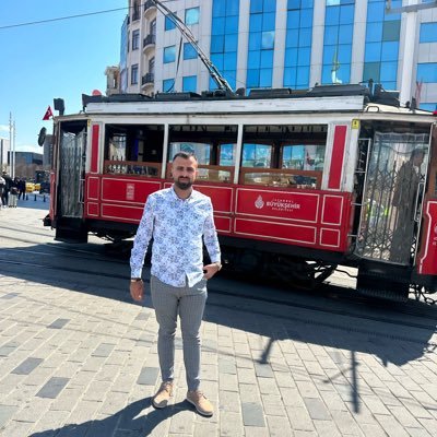 Emrahaydinalp_'s profile picture. 