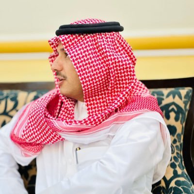 أشهد أن لا إله إلا الله،، وأشهد أن محمداً رسول الله،، اللهم ارحم والدي وإخواني المتوفين وجميع موتى المسلمين..