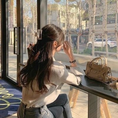 hasselnat's profile picture. 