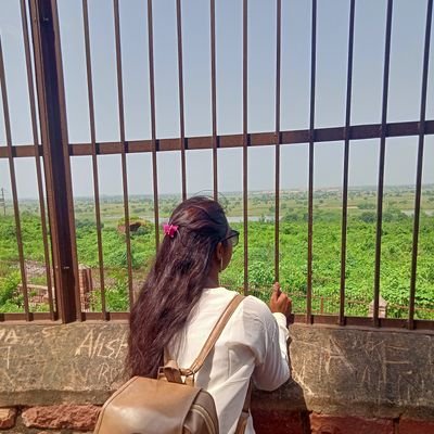 Abha47929883's profile picture. abha