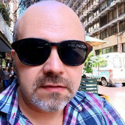 Periodista UNAB / Director Ejecutivo de Mutang / Fotografía Arte Cine Literatura Música 🤓🎬
