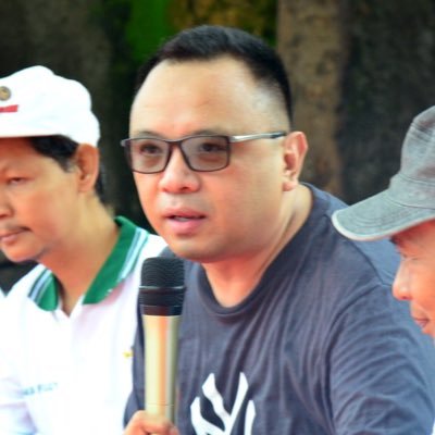 Pecinta Kopi tanpa gula, suka bermimpi besar, Pecinta Tantangan.