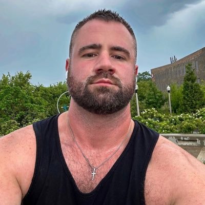 It would be great to meet a older man for a date, friendship and on going with the right person. A long term relationship would be the ultimate goal