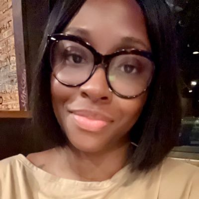 Ouuuu_dominique's profile picture. ✨God’s Beauty ✨CEO @kmbcollection ✨Mother of 2 young kings 👑 ✨Coach ✨Entrepreneur ✨Healthy is Beauty! Get into it 👇🏾