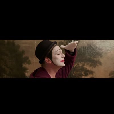 GLITTERJURK's profile picture. Televisiemaker, regisseur, acteur, cabaretier, zanger #DRAADSTAAL #SMERIS #JURK #NEONLETTERS #NIEUWDIER