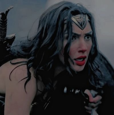 * ── HERO FOR THE RESISTANCE . 𝘿𝙞𝙖𝙣𝙖 𝙋𝙧𝙞𝙣𝙘𝙚 .
wonder woman . childhood friend to rey * ── #swrp #mvrp