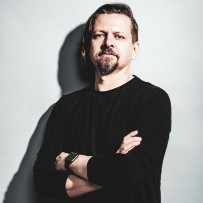 Novinář, šéfredaktor zpravodajského webu @iROZHLAScz. Profil je osobní.