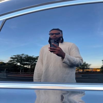 efelt1k's profile picture. jiggy