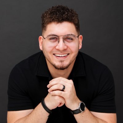 kevttob's profile picture. Minimalista. Apasionado por diseñar y enseñar sobre finanzas. Love God, love people.